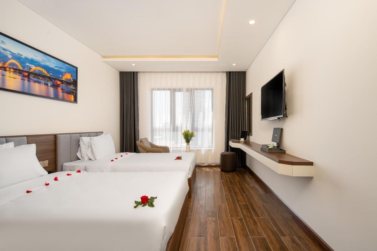 Tan Phuong Nam & Hotel Da Nang
