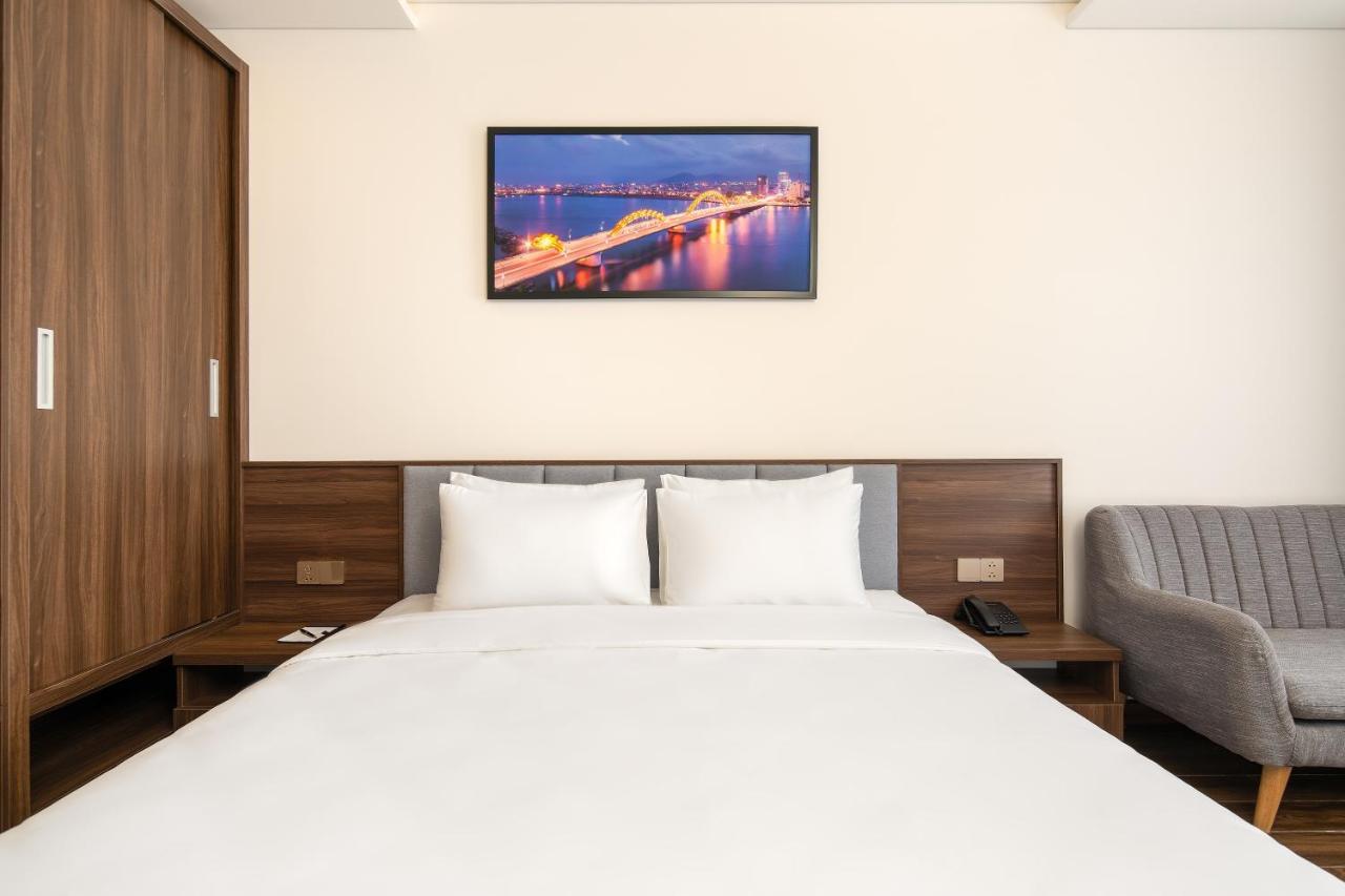 Tan Phuong Nam & Hotel